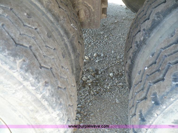 image for item A4884 1998 Ledwell 40' bulk feed trailer