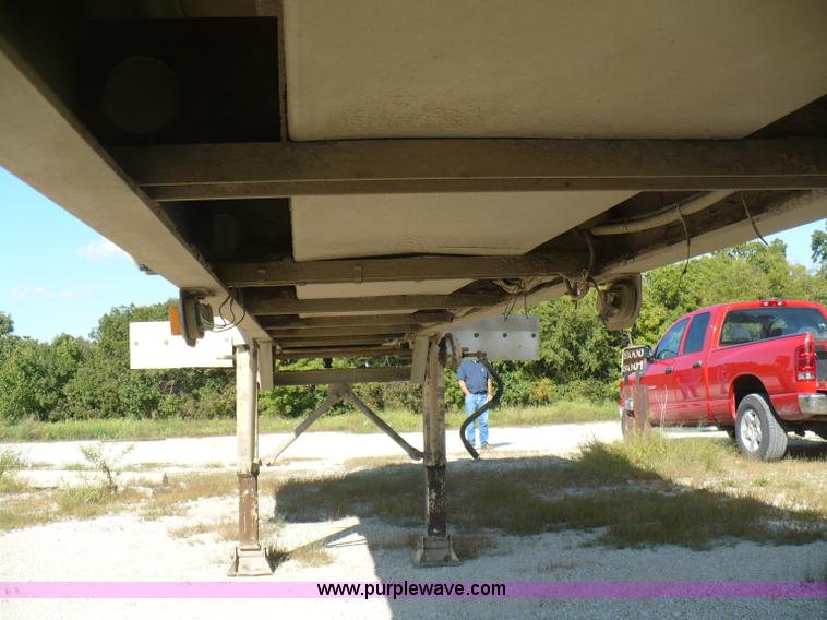 image for item A4884 1998 Ledwell 40' bulk feed trailer