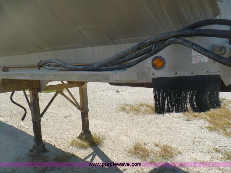 image for item A4884 1998 Ledwell 40' bulk feed trailer