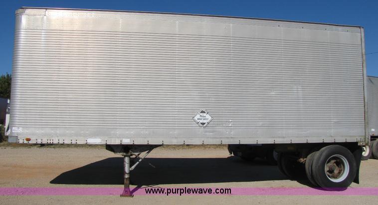 image for item A5041 1980 Lufkin 27' pup trailer