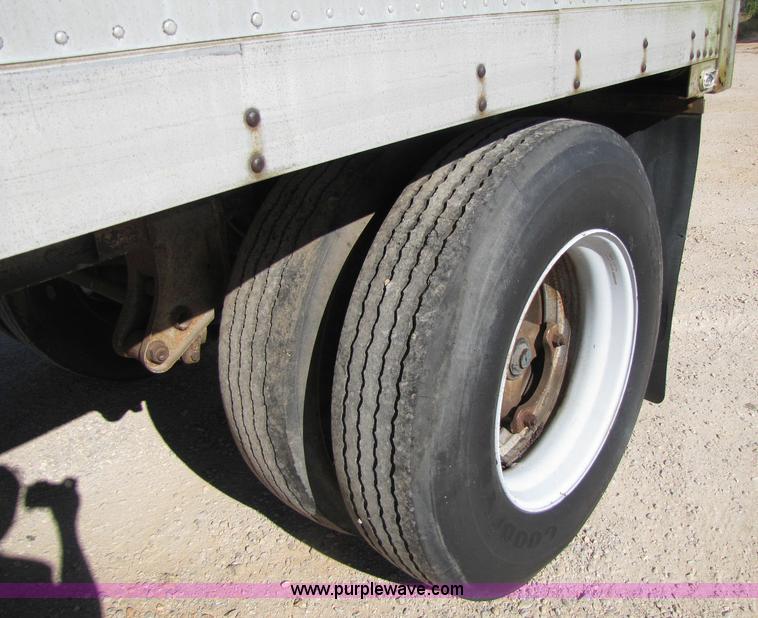 image for item A5041 1980 Lufkin 27' pup trailer