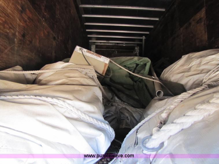 image for item A5041 1980 Lufkin 27' pup trailer