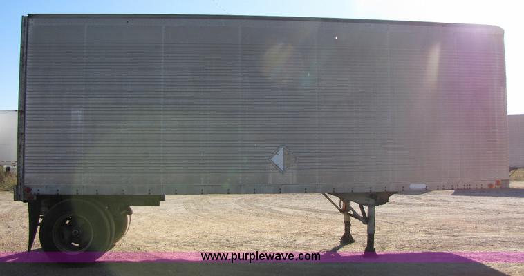 image for item A5042 1980 Lufkin 27' pup trailer