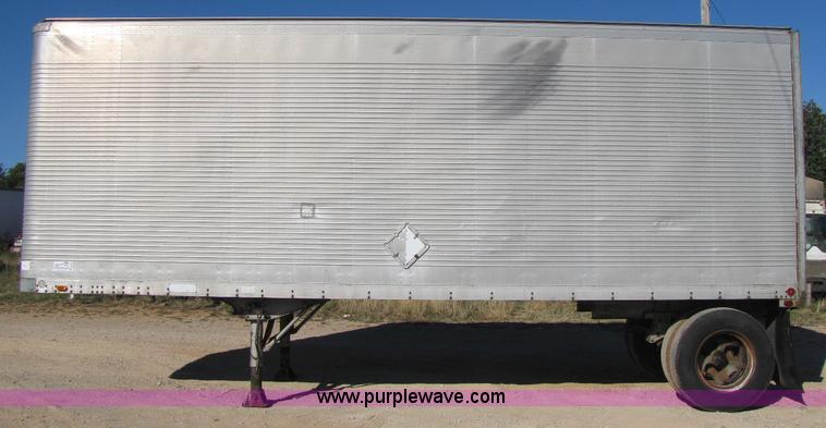 image for item A5042 1980 Lufkin 27' pup trailer