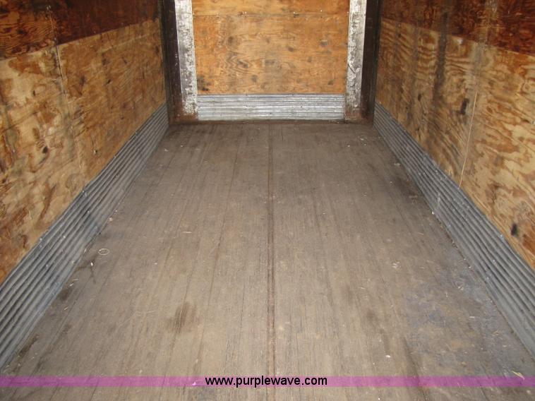 image for item A5042 1980 Lufkin 27' pup trailer