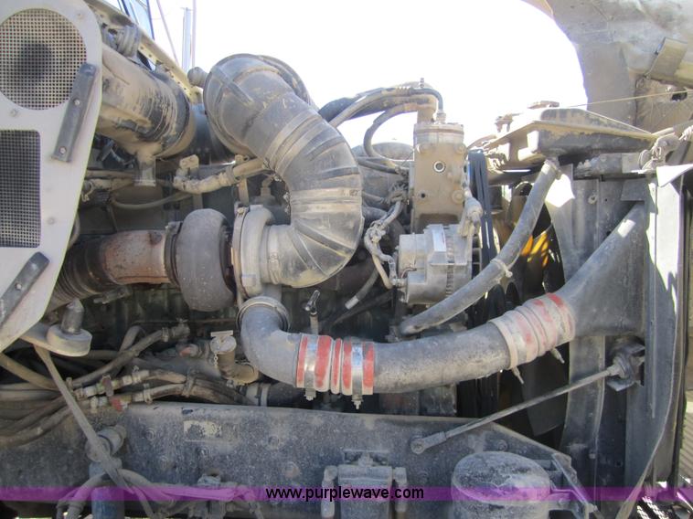 image for item C5036 1995 Kenworth T800 semi truck