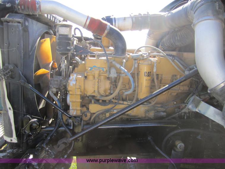 image for item C5037 1988 Freightliner FLC 64T semi truck