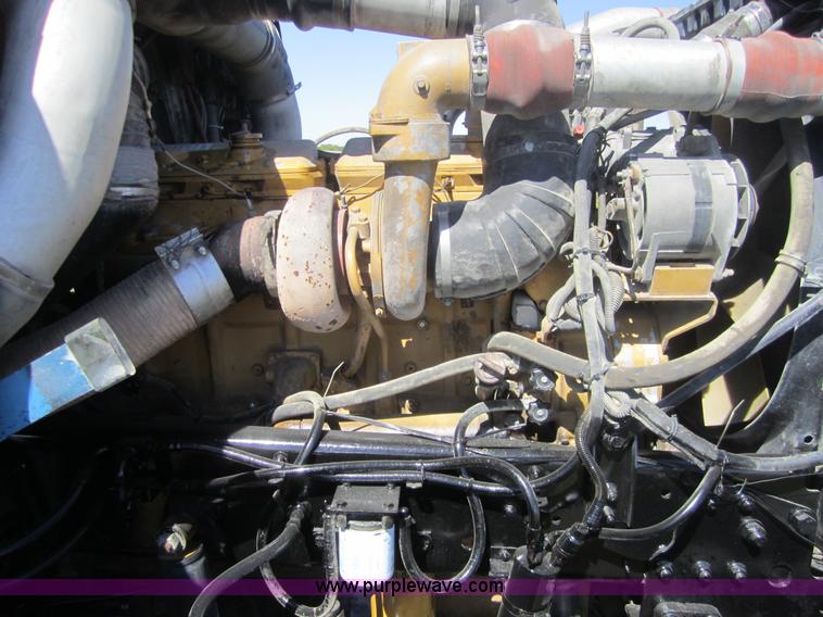 image for item C5037 1988 Freightliner FLC 64T semi truck