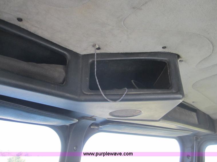 image for item C5037 1988 Freightliner FLC 64T semi truck