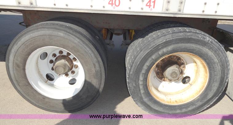 image for item C5039 2000 Wabash 53' van trailer