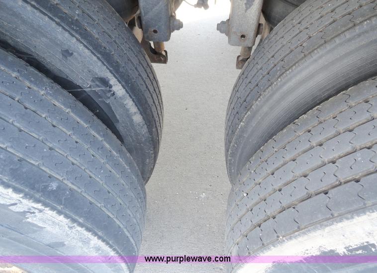 image for item C5040 2000 Wabash 53' dry van trailer