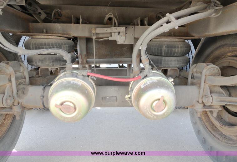 image for item C5040 2000 Wabash 53' dry van trailer