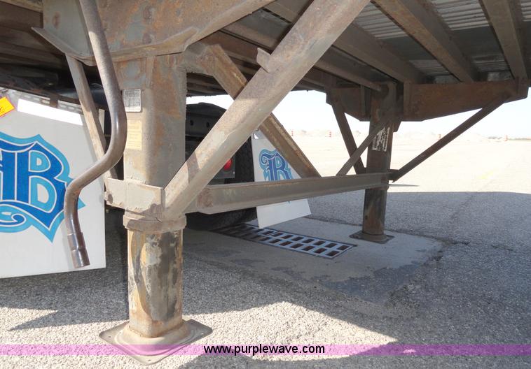 image for item C5041 2000 Wabash 53' dry van trailer