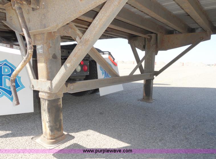 image for item C5042 2000 Wabash 53' dry van trailer