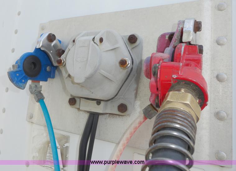 image for item C5046 1998 Stoughton 48' dry van trailer