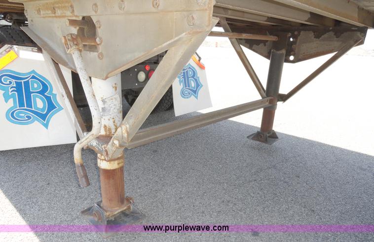 image for item C5047 1998 Stoughton 48' dry van trailer