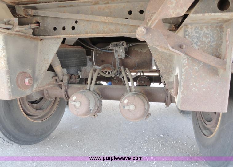 image for item C5049 1999 Great Dane 53' dry van trailer