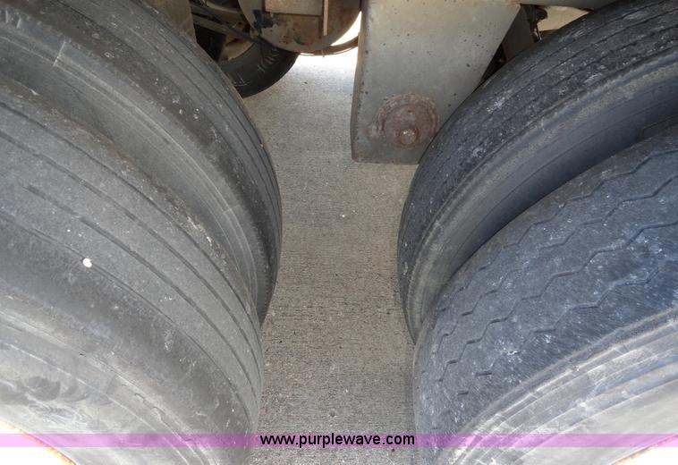 image for item C5050 1999 Great Dane 53' dry van trailer