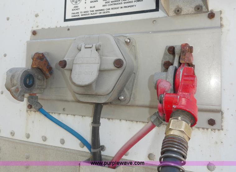 image for item C5051 1999 Great Dane 53' dry van trailer