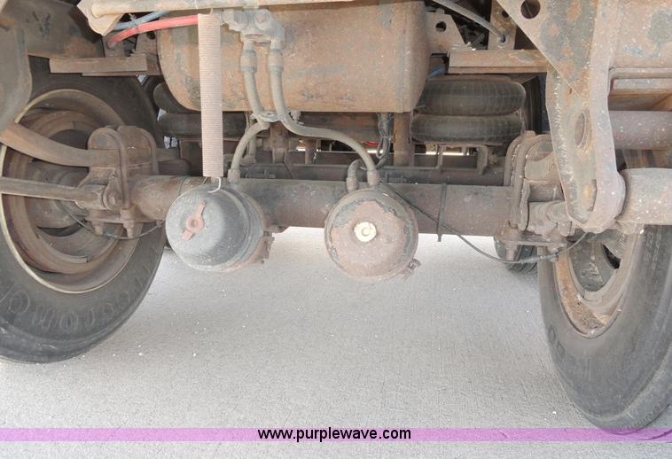 image for item C5053 2000 Wabash 53' dry van trailer