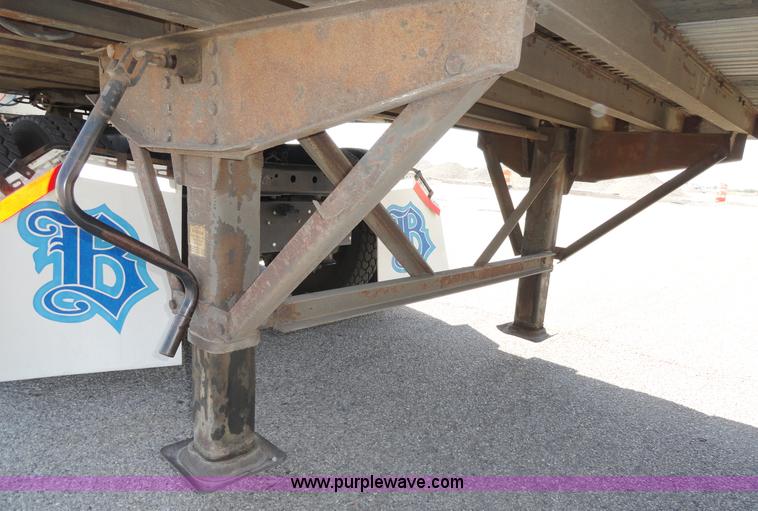 image for item C5053 2000 Wabash 53' dry van trailer