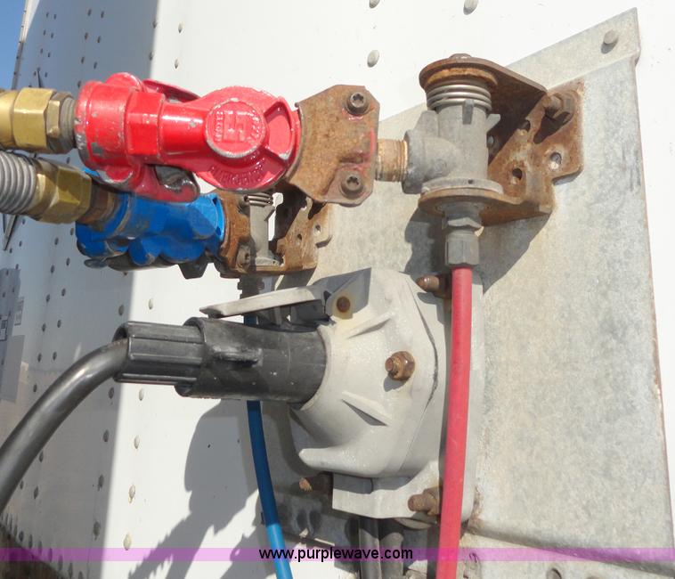 image for item C5054 2000 Wabash 53' van trailer