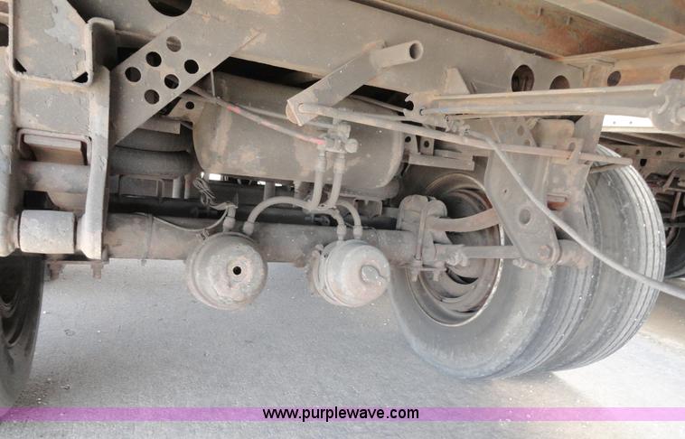 image for item C5055 2000 Wabash 53' dry van trailer