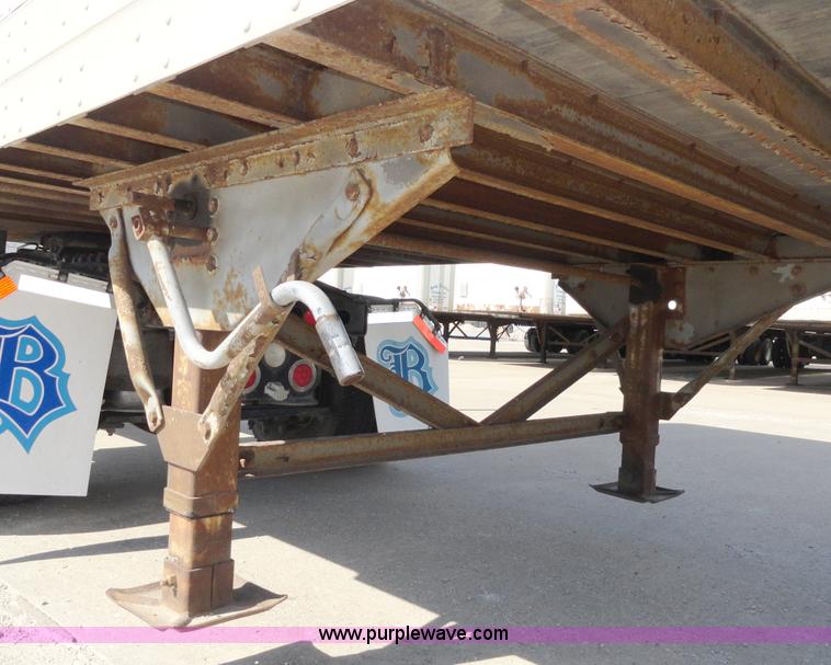 image for item C5056 1999 Great Dane 53' dry van trailer