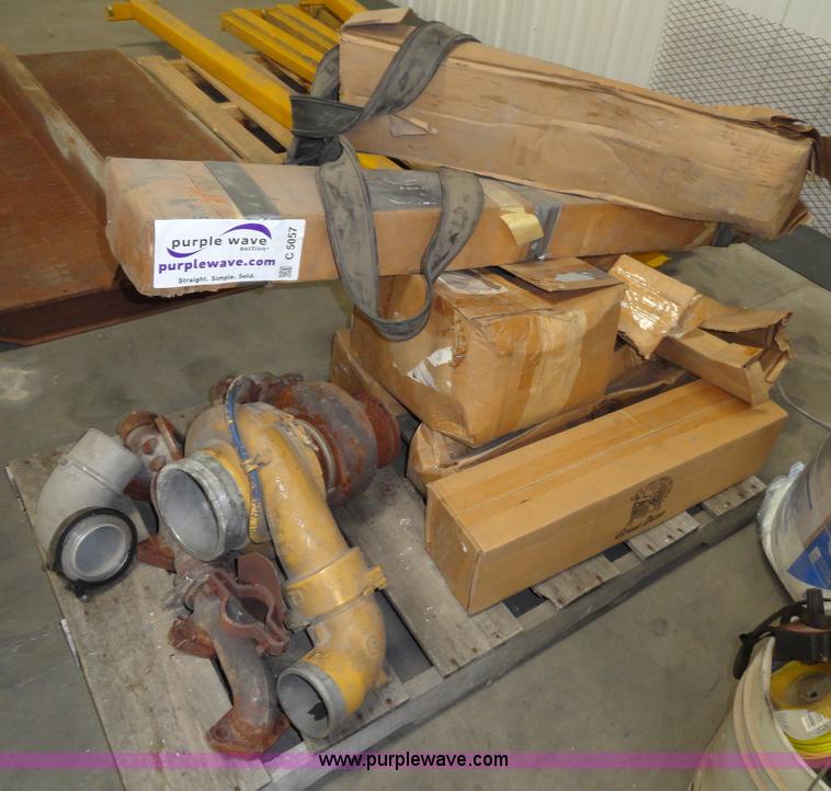 image for item C5057 Assorted heavy truck parts
