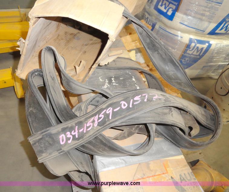 image for item C5057 Assorted heavy truck parts