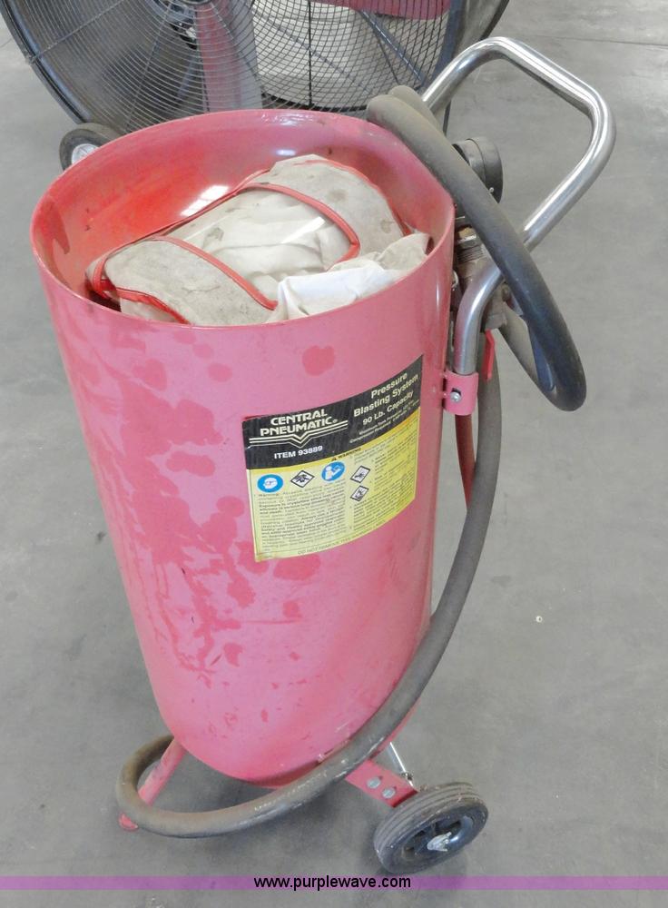 image for item C5057 Assorted heavy truck parts