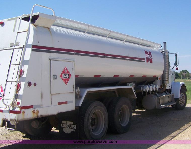 image for item D8504 1987 Freightliner FLC-64T fuel tanker truck