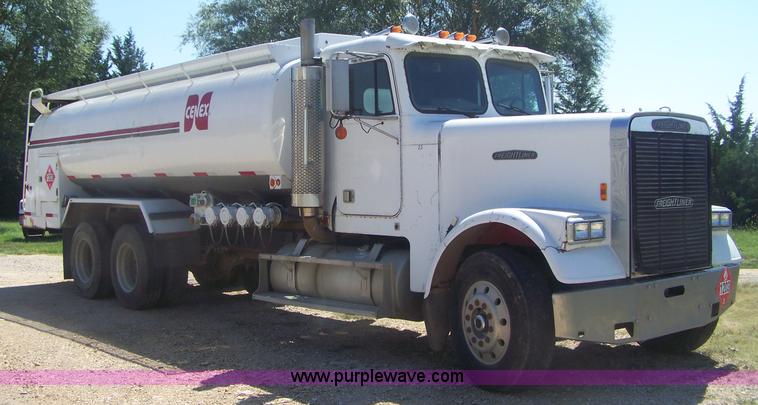 image for item D8504 1987 Freightliner FLC-64T fuel tanker truck