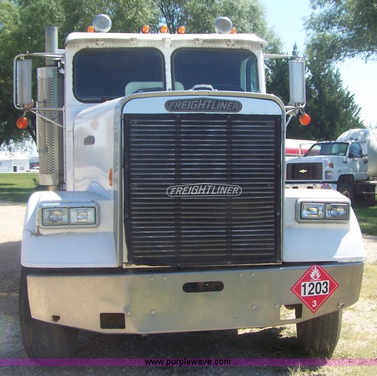 image for item D8504 1987 Freightliner FLC-64T fuel tanker truck