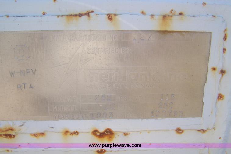 image for item D8506 1993 Chevrolet Kodiak propane truck