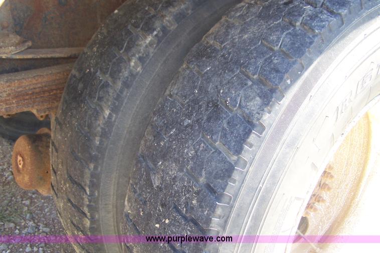 image for item D8506 1993 Chevrolet Kodiak propane truck