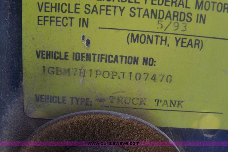 image for item D8506 1993 Chevrolet Kodiak propane truck