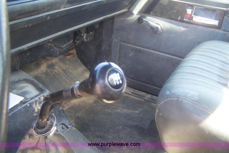 image for item D8506 1993 Chevrolet Kodiak propane truck