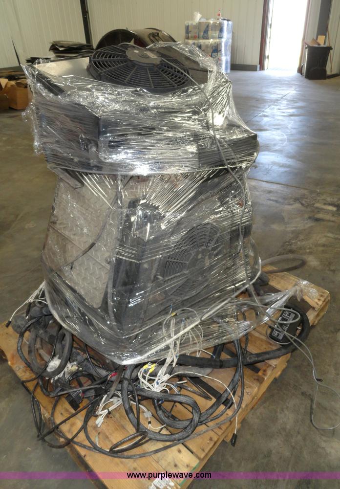 image for item F9380 Thermo King APU unit