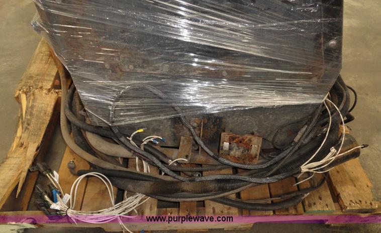 image for item F9380 Thermo King APU unit