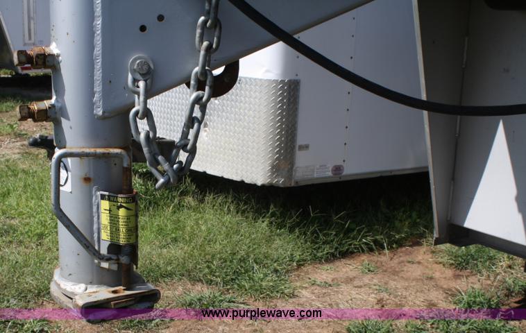 image for item A2374 2003 Elite 32' horse trailer