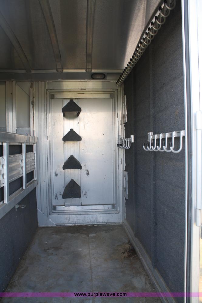 image for item A2374 2003 Elite 32' horse trailer