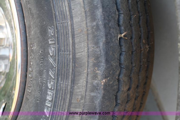 image for item A2374 2003 Elite 32' horse trailer