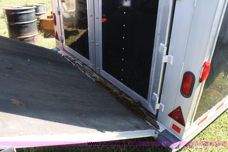 image for item A2374 2003 Elite 32' horse trailer