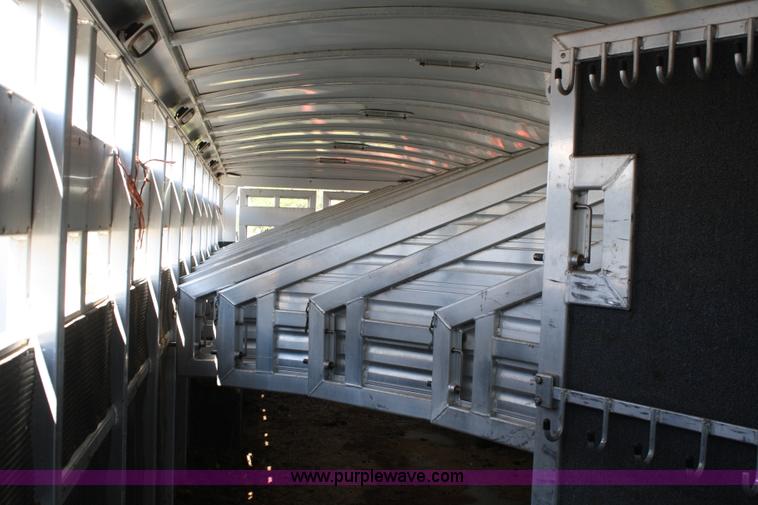 image for item A2374 2003 Elite 32' horse trailer