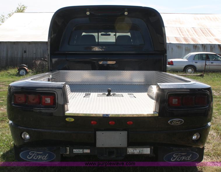 image for item A2376 2002 Ford F650 Super Crewzer truck