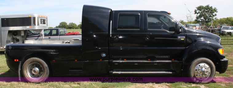 image for item A2376 2002 Ford F650 Super Crewzer truck