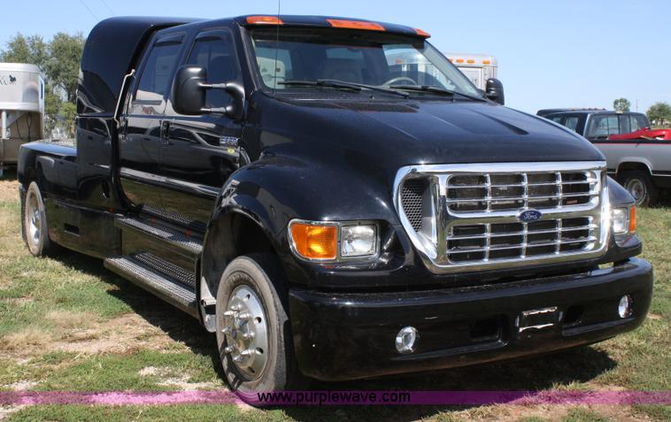 image for item A2376 2002 Ford F650 Super Crewzer truck