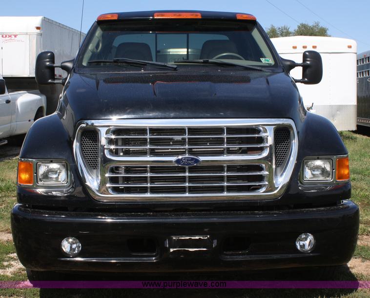 image for item A2376 2002 Ford F650 Super Crewzer truck