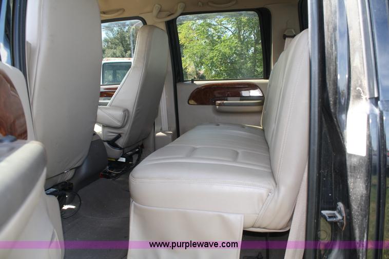 image for item A2376 2002 Ford F650 Super Crewzer truck